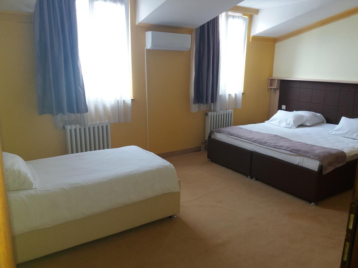 סראייבו Hotel & Restaurant Great Wall - Airport מראה חיצוני תמונה