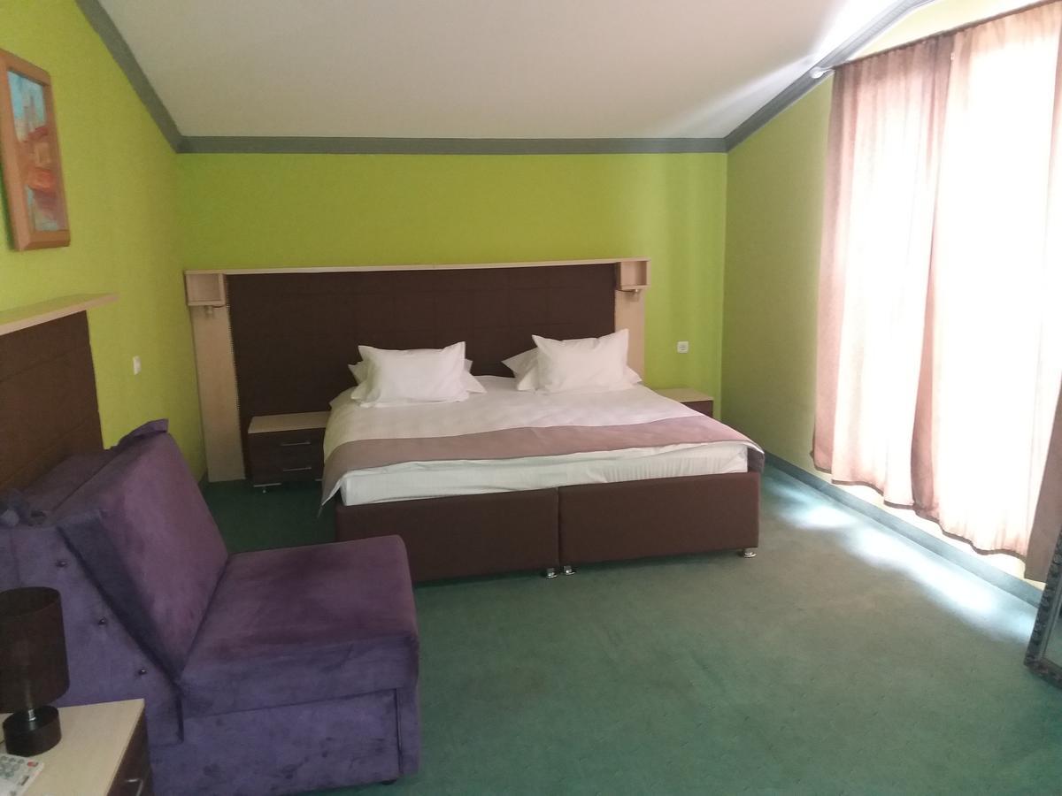 סראייבו Hotel & Restaurant Great Wall - Airport מראה חיצוני תמונה